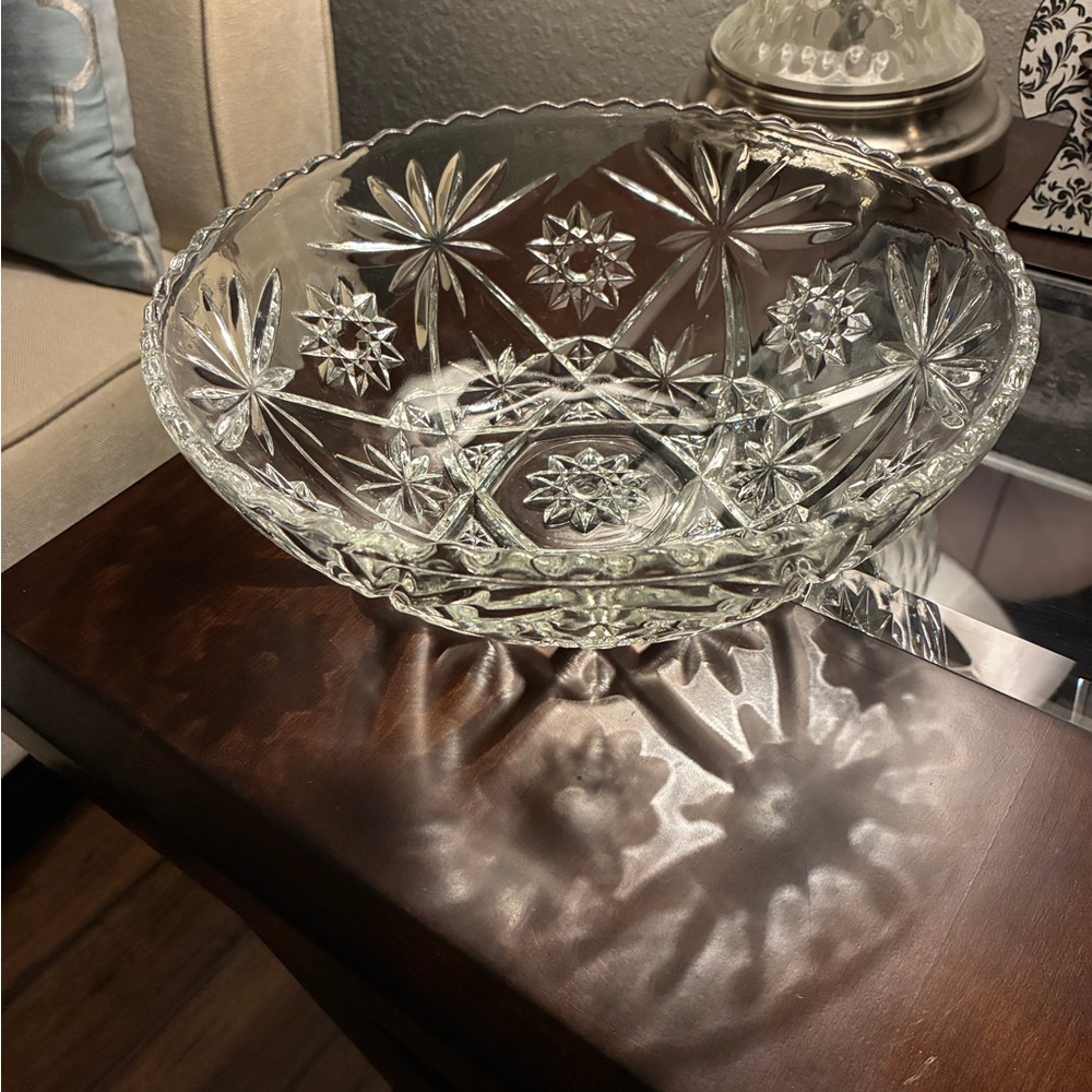 Elegant Crystal Cut Glass Bowl